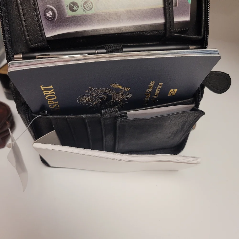Fossil Leather Wallet Passport, Credit Cards, Cash, Coin Y2K Palm Case